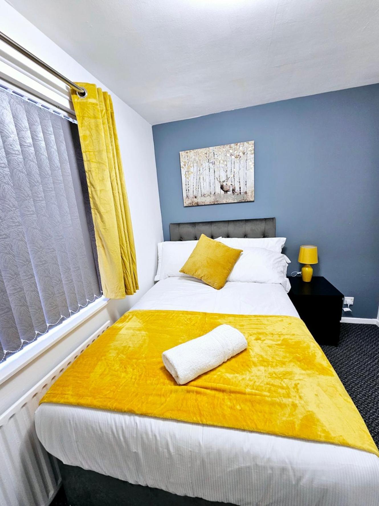 Lushstay Telford - Families, Contractors & Group Of Friends, Long Term Stay Exterior photo